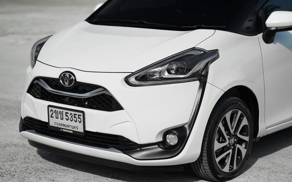 ขาย Toyota Sienta 1.5V ตัวท็อป ปี 2021  2