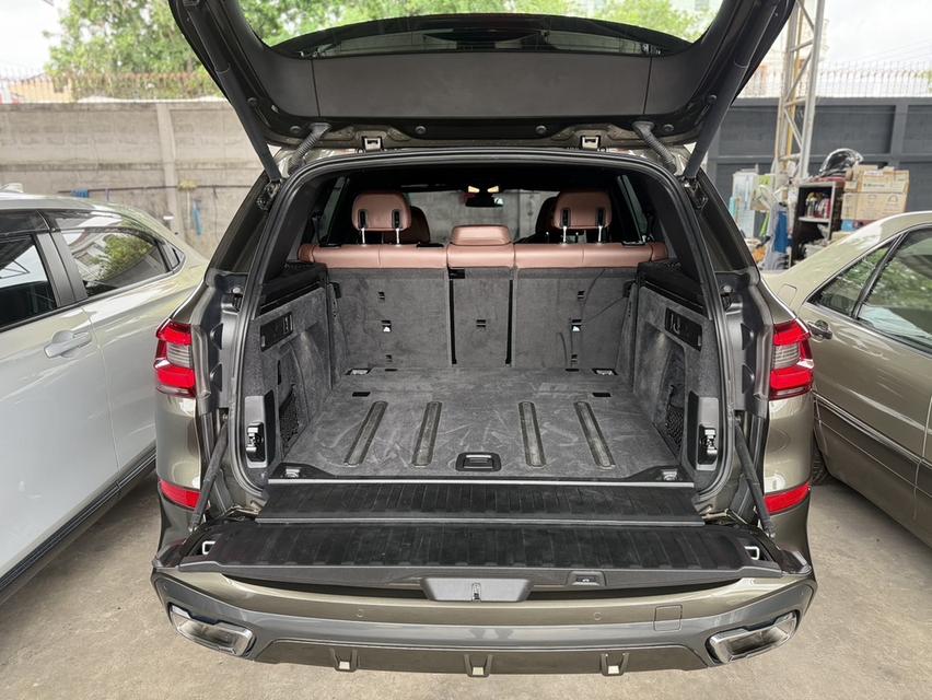 รหัสรถ AP8787 ปี2024 #BMW X5 3.0d M SPORT G05 สี Manhattan Metallic ภายในสี Coffee รูปที่ 5