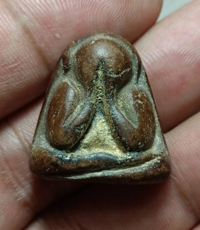 พระปิดตาพิมพ์หลังแบบหลวงพ่อแก้ววัดสุวรรณ 16