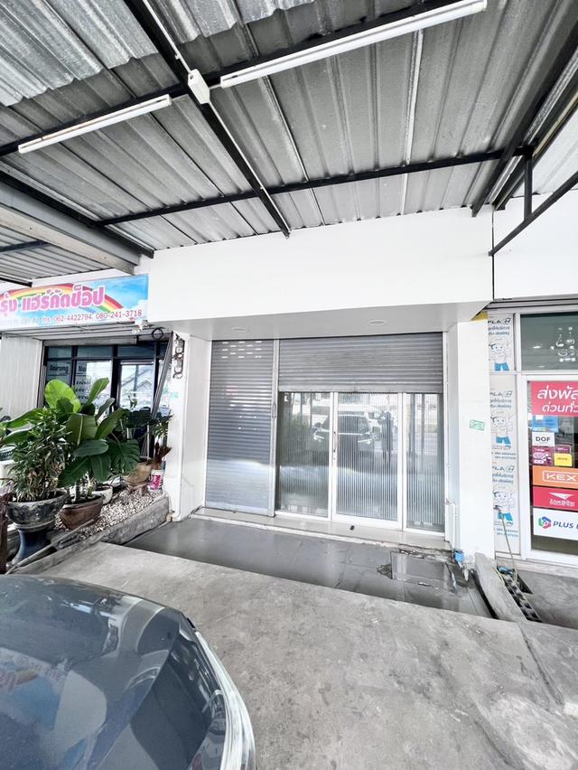 อาคารพาณิชย์ ประชาอุทิศ 90 4