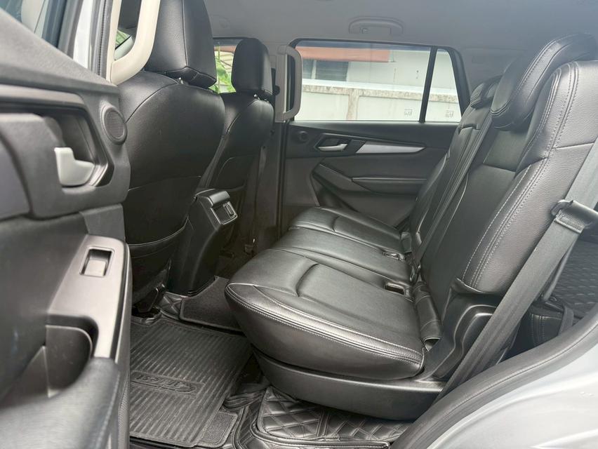 Isuzu MU-X 1.9Active ปี22 13
