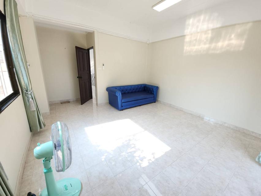 ตึกแถวย่านบางแสนชลบุรี 11