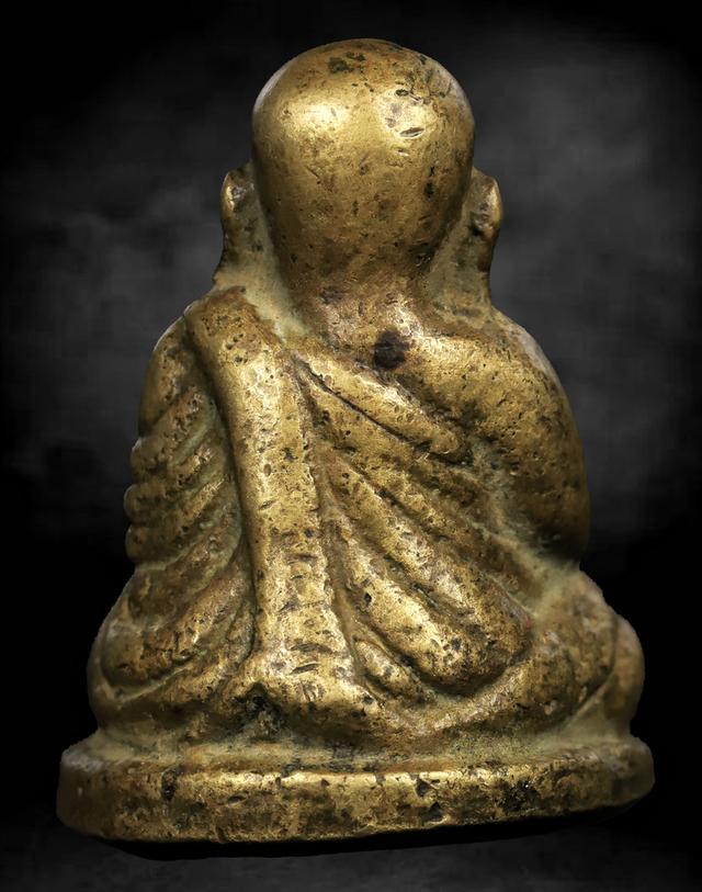 รูปหล่อ หลวงพ่อเงินพิมพ์นิยม หูช้าง รูปที่ 2