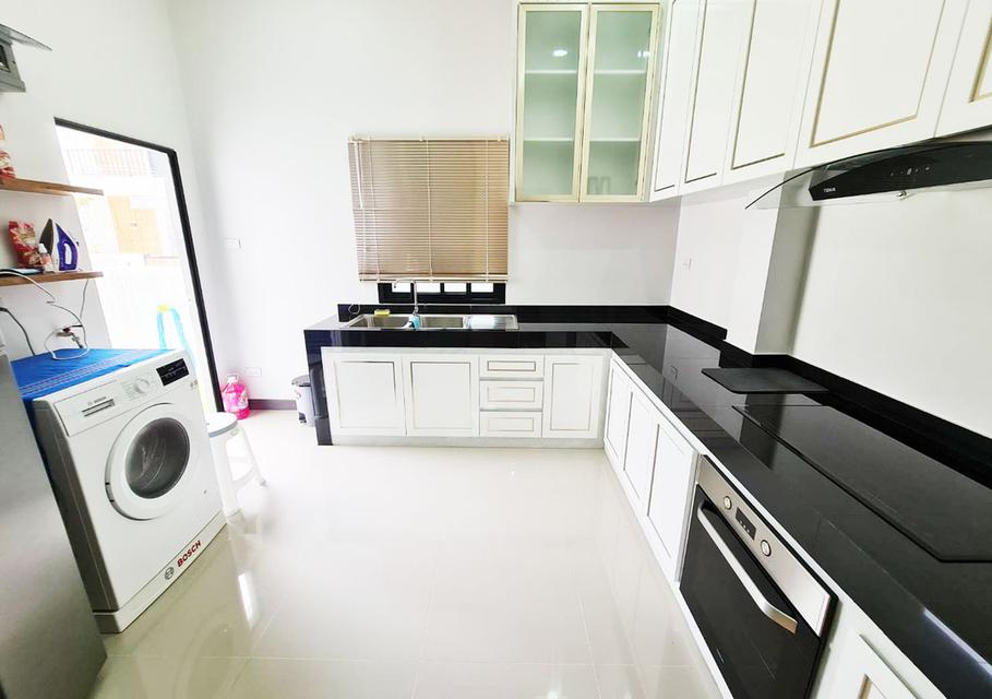 Fully furnished house for rent in the community near Chiangmai airport plaza. 9