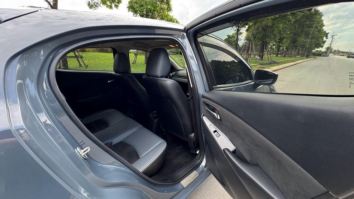 (แจ้งรหัสรถ TPV9510) 🎊  Mazda 2 1.3 S sports Leather  ปี 2020  🎊 รูปที่ 15