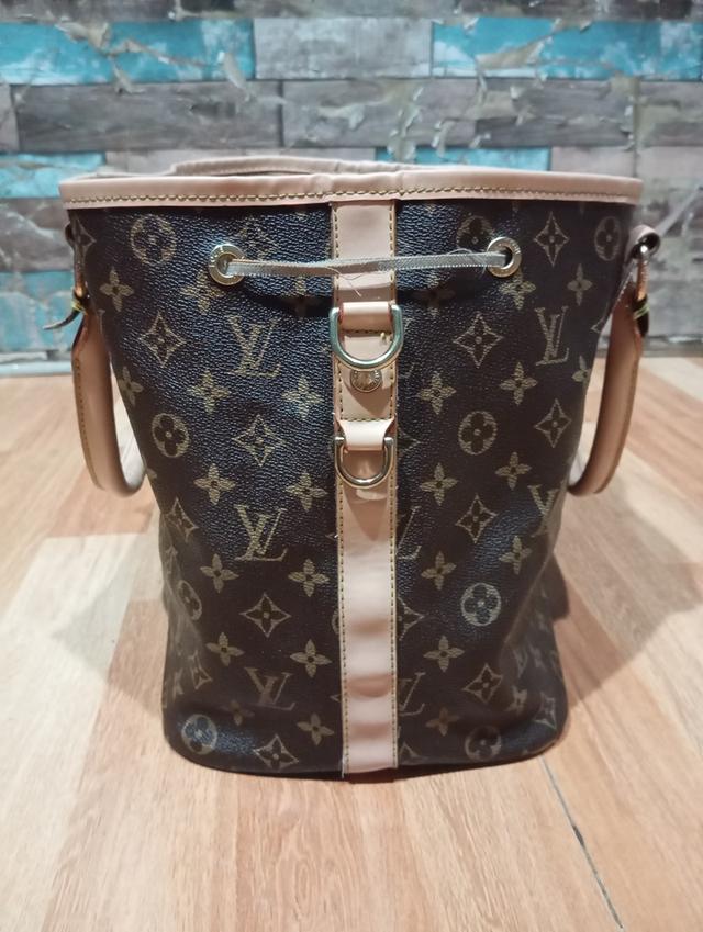 Louis Vuitton monogram  2