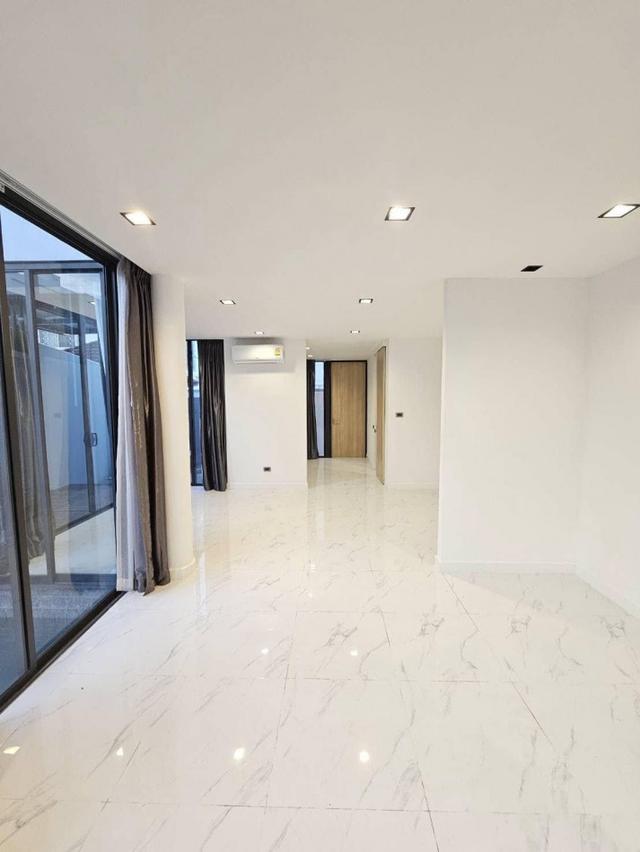 ขาย บ้านแฝด Pool Villa 3.5 ชั้น พระราม 9 ซอย 51 รีโนเวทใหม่ทั้งหลัง 43 ตร.วา 5