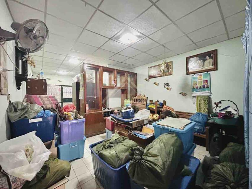 ทาวน์เฮ้าส์ 2 ชั้น หมู่บ้าน ร่มเงาไม้ ซ. วัดลาดปลาดุก บางบัวทอง 3