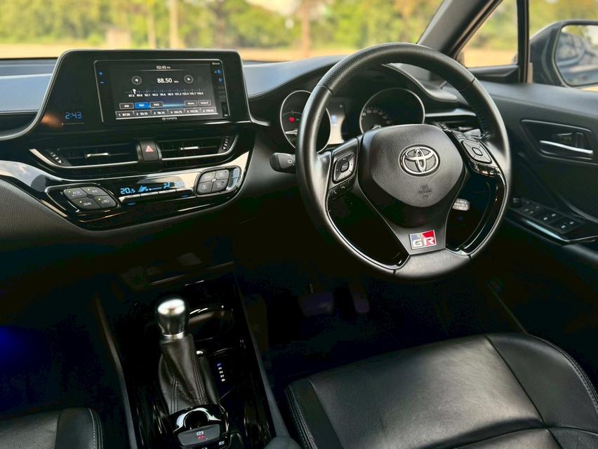 Toyota C-HR Hybrid  Y22 Wagon 4dr HEV GR Sport E-CVT FWD top  1.8 (Hybrid) สีดำ ออโต้  16