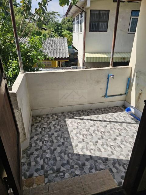 ให้เช่าอาคารพาณิชย์ 4 ชั้น 240 ตร.ม. ริมถนนอินทามระ ย่านห้วยขวาง ใกล้ตลาดห้วยขวาง 8