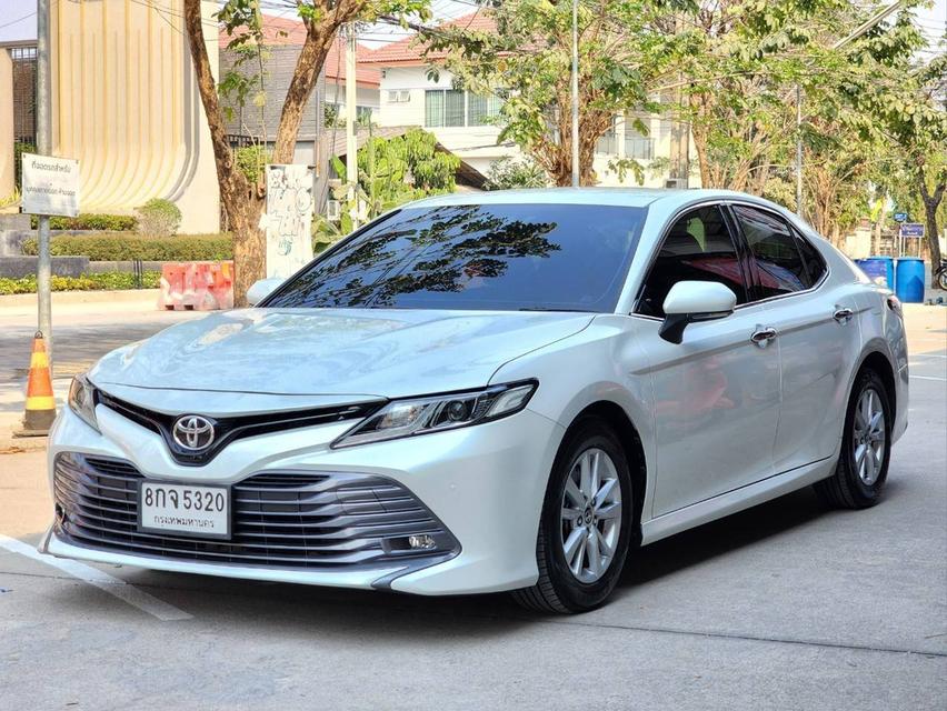 ขาย Toyota Camry 2.0G ปี18