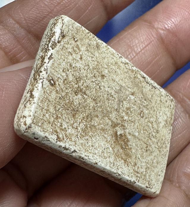 พระสมเด็จวัดเกศไชโย พิมพ์หกชั้นอกตัน