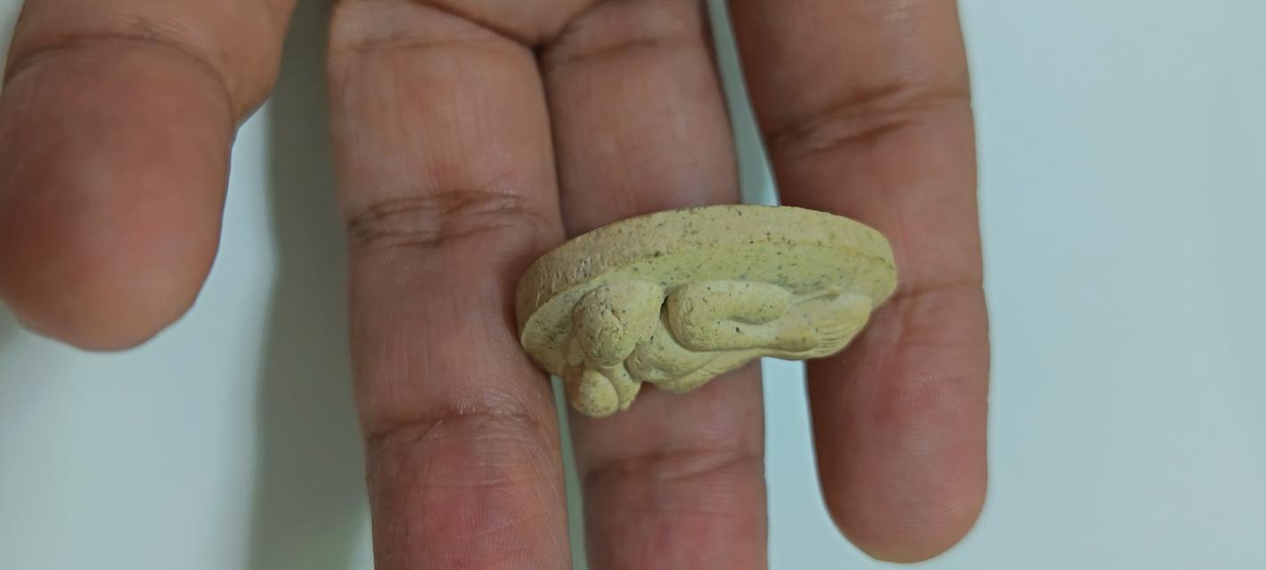 พระปิดตา เรียกทั่วไปว่า: “พระปิดตาเนื้อผง / พระปิดตาพิมพ์พื้นบ้าน” รูปที่ 6