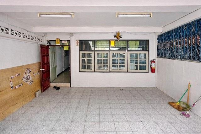 ห้องนอน 2 ห้องน้ำ ใกล้ถนนกัลปพฤกษ์ Big C กัลปพฤกษ์ 2.4 กม. . 16 ตร.ว. 138 ตร.ม. Makro กำนันแม้น24-32 ทาวน์เฮ้าส์ให้เช่า 2