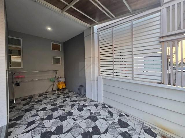 ให้เช่าทาวน์โฮม 2 ชั้น 3 ห้องนอน โกลเด้นท์ทาวน์ 3 บางนา-สวนหลวง เฟอร์นิเจอร์พร้อมอยู่ 3