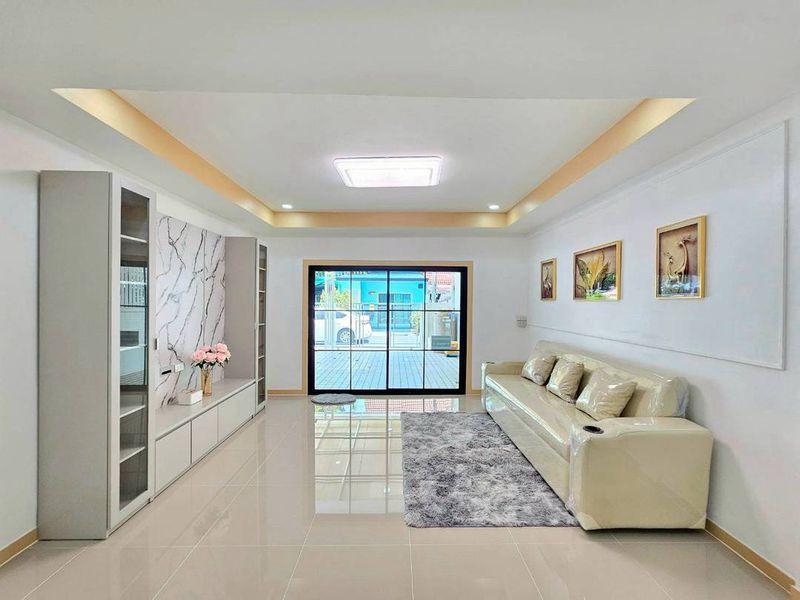 หมู่บ้านบัวทอง2  ติดรถไฟฟ้าสายสีม่วง สถานีคลองบางไผ่ ทาวน์เฮาส์ 2 ชั้น 10