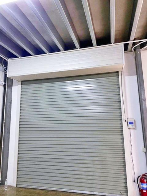 ใกล้รร.สตรีวิทยา 2 700 ม. 65 ตร.ว. 270 ตร.ม.. โชคชัย 4 ซอย 60-74 MRTโชคชัย 4 2.5 กม.ให้เช่าโกดังพร้อมออฟฟิศ 1 นอน 2 น้ำ 8