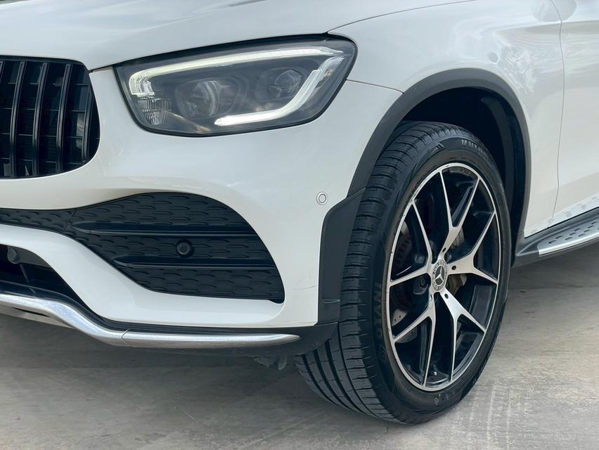 Mercedes Benz GLC300e AMG Dynamic 4MATIC Facelift ปี2022  6