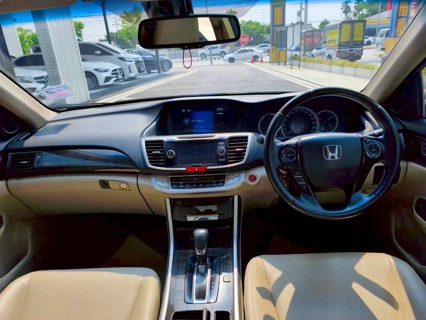 รหัสรถ KPV7394 2014 HONDA ACCORD 2.0 EL 7