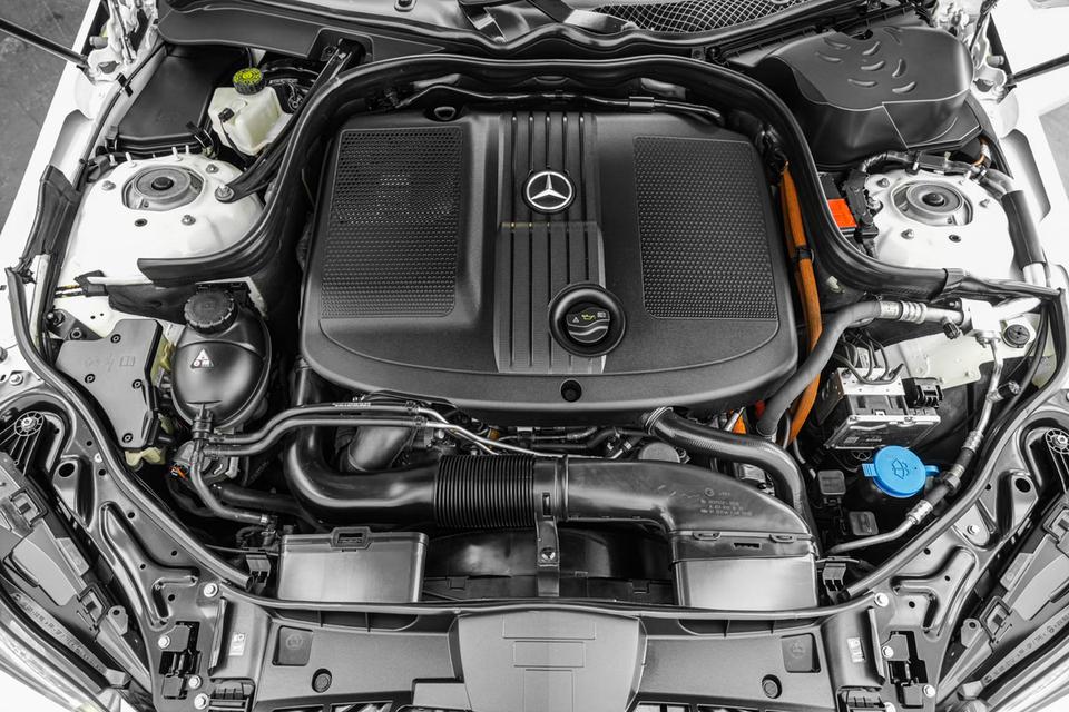 2013 Mercedes-Benz E300 2.1 W212 BLUETEC HYBRID Sedan สีขาว เครื่องดีเซล+ไฟฟ้า เลขไมล์ 88378 กม. 20