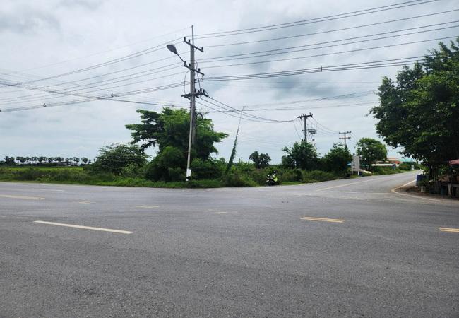 ขายที่ดิน คลอง 14 ติดถนนลำลูกกา เนื้อที่ 6-3-59 ไร่ ถมแล้ว ติดถนน 2 ด้าน