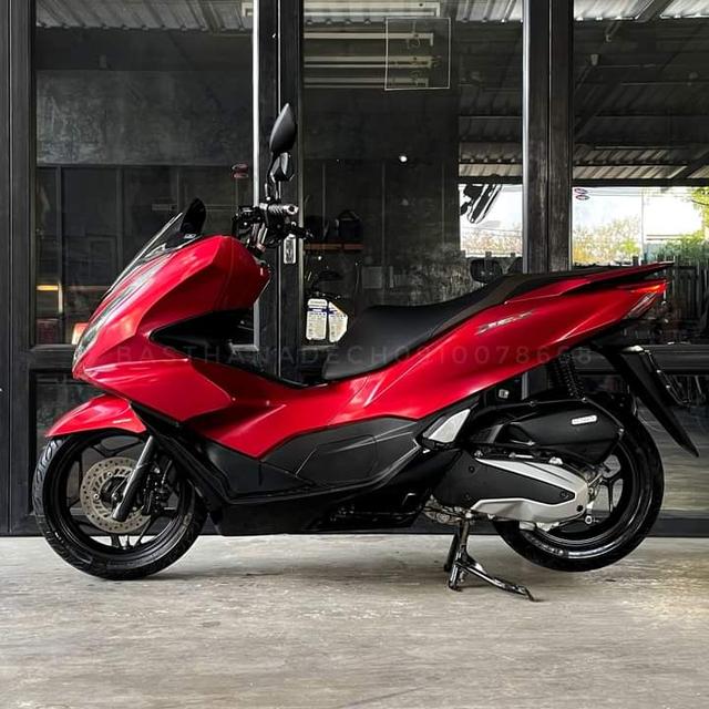 Yamaha Xmax สีแดง 4