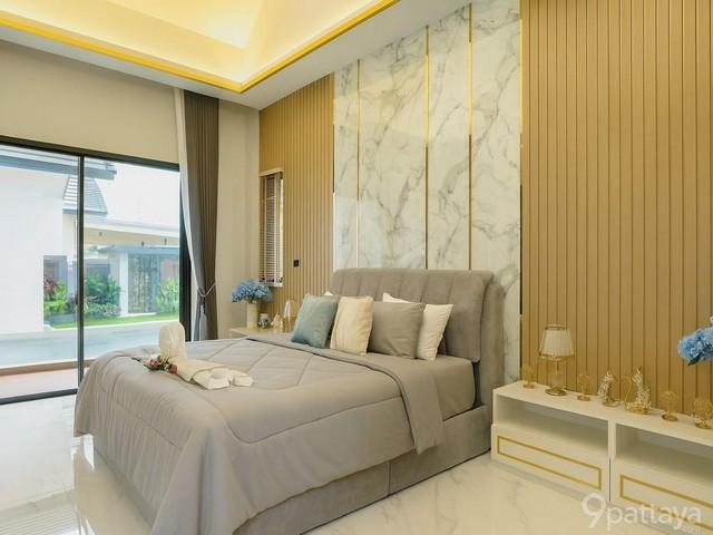 ขายพูลวิลล่า Modern Luxury โซนโป่ง พัทยา ติดธรรมชาติ ที่ดิน 100 ตร.วา พร้อมสระว่ายน้ำระบบเกลือ แถมเฟอร์นิเจอร์บิวท์อินทั้งหลัง 10