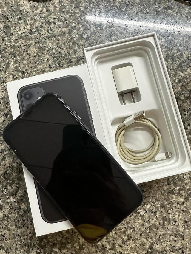 IPhone 11 สีดำ 2