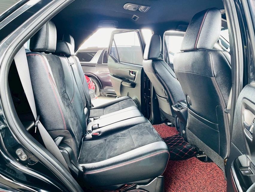 TOYOTA FORTUNER 2.8 GR SPORT 4WD 2022ð āļĢāļđāļāļāļĩāđ 12