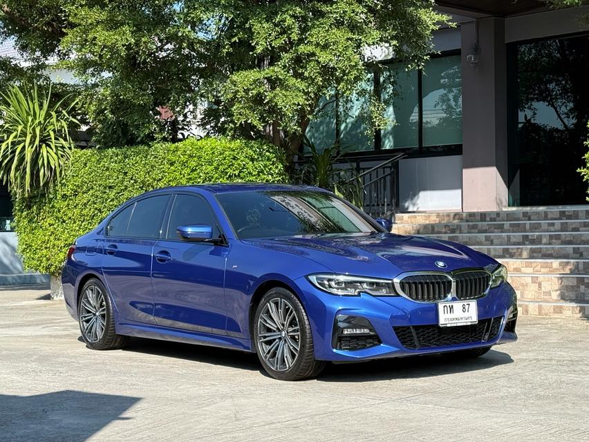 2021 BMW 320D MSPORT รถมือเดียวออกป้ายแดง สภาพป้ายแดง รถวิ่งน้อยเพียง 40,000 กม ไม่เคยมีอุบัติเหตุครับ