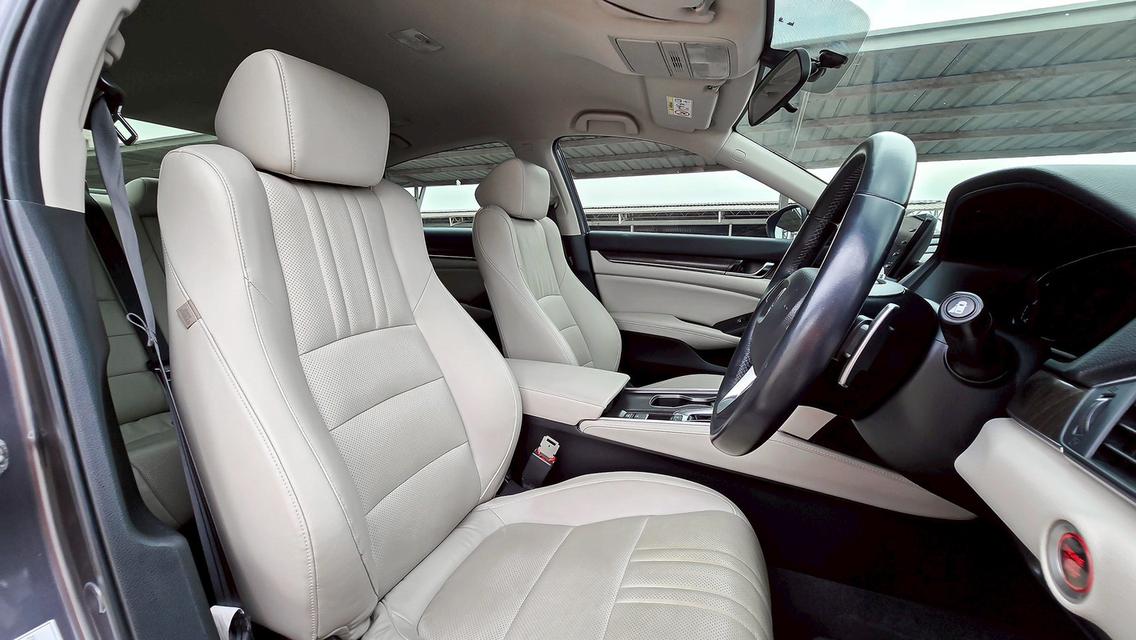 ขาย Honda Accord 1.5EL ปี19 12