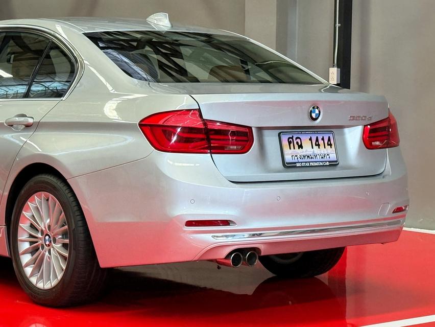 2017 BMW 320D F30 LCI รถมือเดียวป้ายแดง รถออกศูนย์ BMW THAILAND รถวิ่งน้อย เข้าศูนย์ทุกระยะ รถไม่เคยมีอุบัติเหตุครับ รูปที่ 9