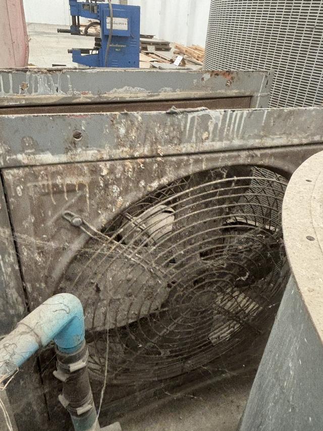 เครื่องจักรมือสองพร้อมใช้งาน