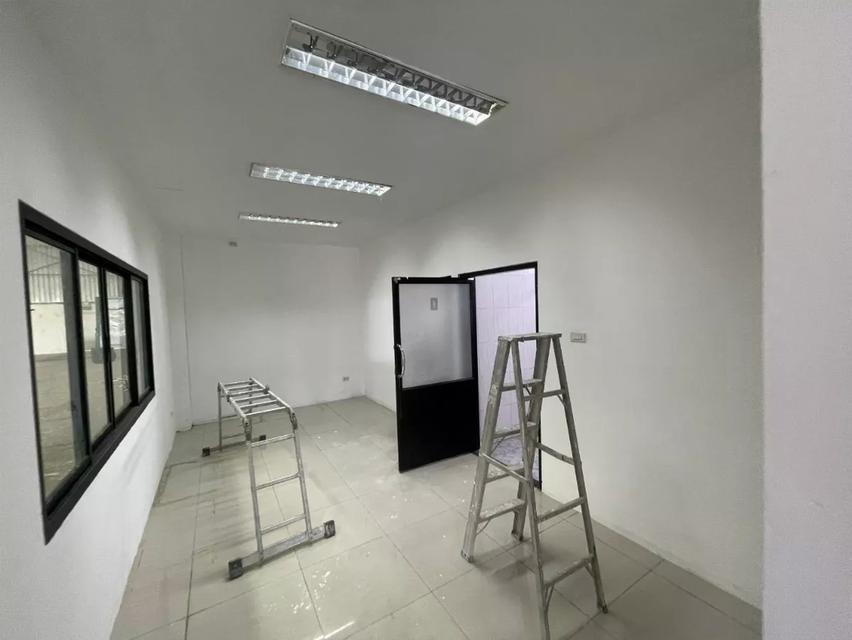 โกดังให้เช่า ถนนศรีนครินทร์–ร่มเกล้า ลาดกระบัง กรุงเทพมหานคร BRE25395 6