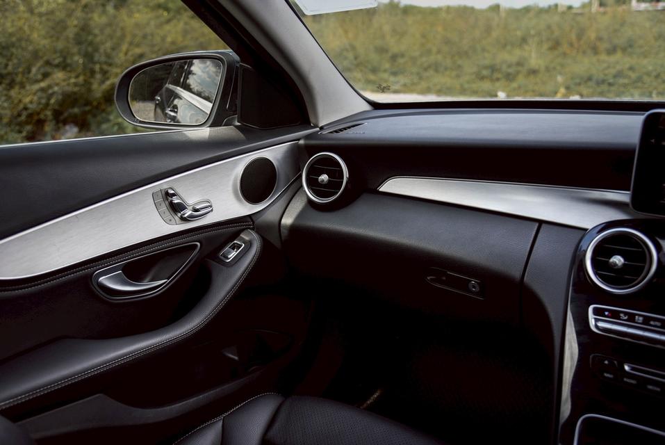 รหัสรถ CBL9198 Mercedes-Benz C180 Avantgarde [W205] AT 2015 15