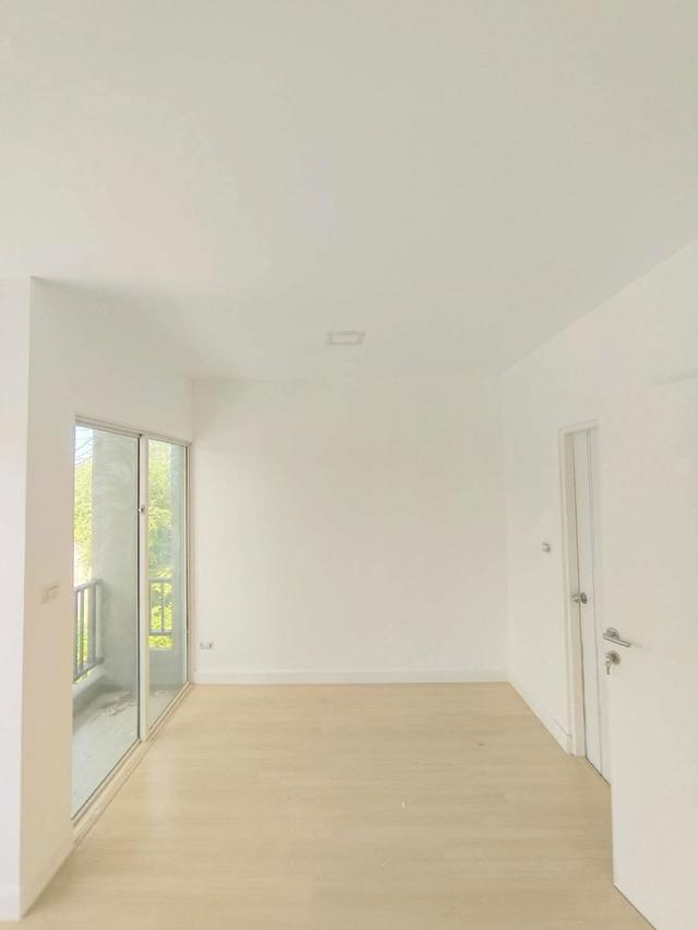 บ้านเดี่ยว 2 ชั้น รีโนเวทใหม่ พร้อมเข้าอยู่ 6