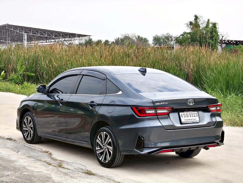 Toyota Yaris Ativ 1.2 Premium Luxury รุ่นท๊อป CVT A/T ปี 2023 รูปที่ 6