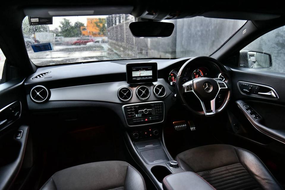 2015 Mercedes Benz CLA250 AMG DYNAMIC รถสวยมากๆ ใช้น้อย ราคาดีที่สุด รูปที่ 12
