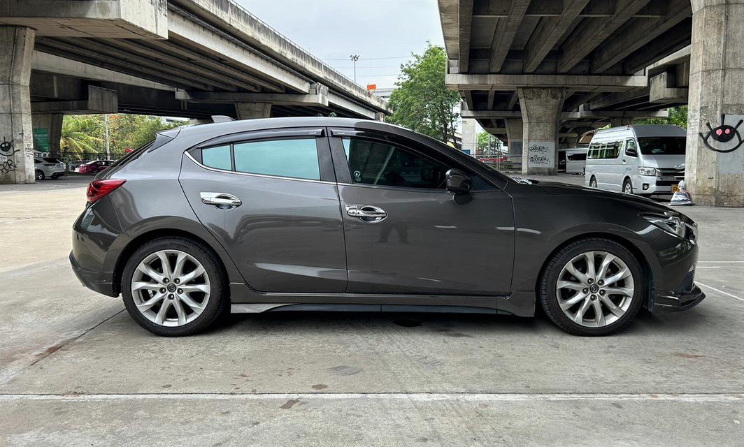 Mazda-3 2.0 S Hatchback Auto  ปี 2016 4