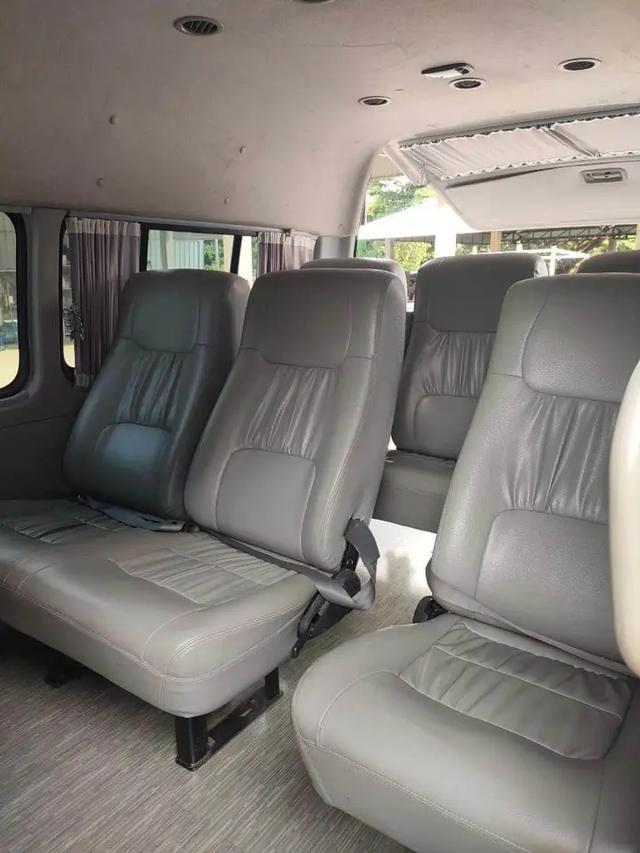 ขาย Toyota Commuter 9