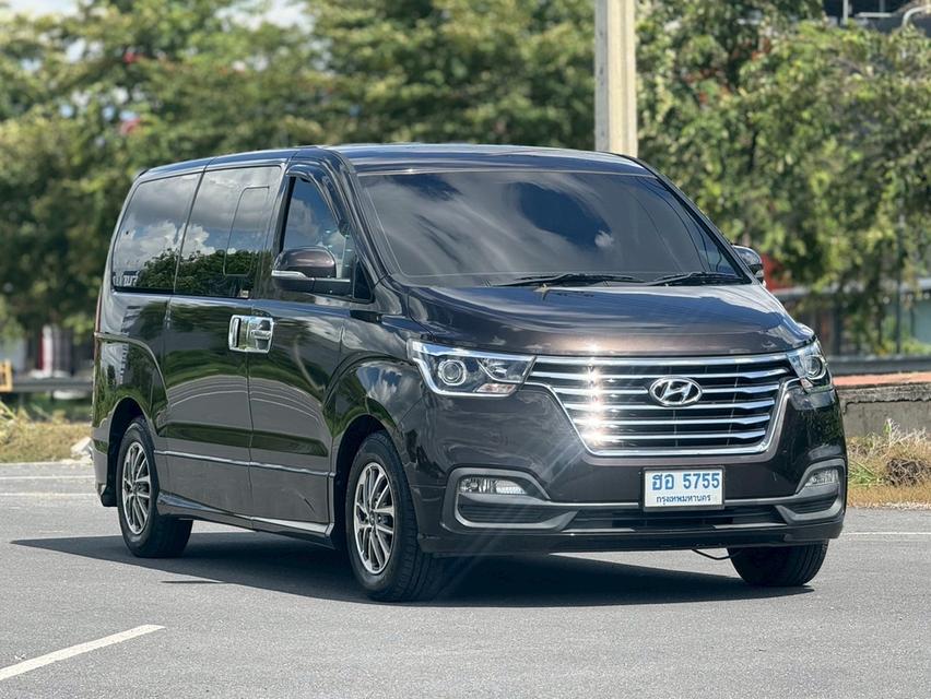Hyundai H1 2.5 Elite (Minorchange) 2019 สีน้ำตาล ออโต้  6