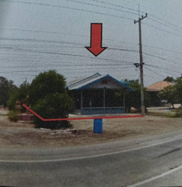 ขายบ้านเดี่ยวพร้อมที่ดิน 2 งาน 83 ตร.ว. ติดถนนสี่เลน สุพรรณ - ชัยนาท โทร. 085-7360569 8