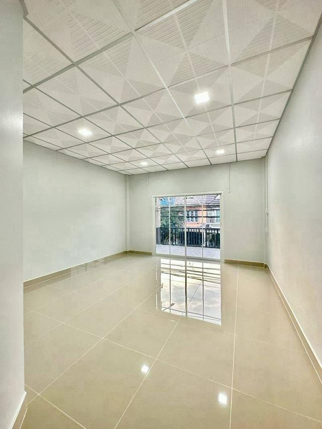 บ้านรีโนเวทพร้อมอยู่ 11