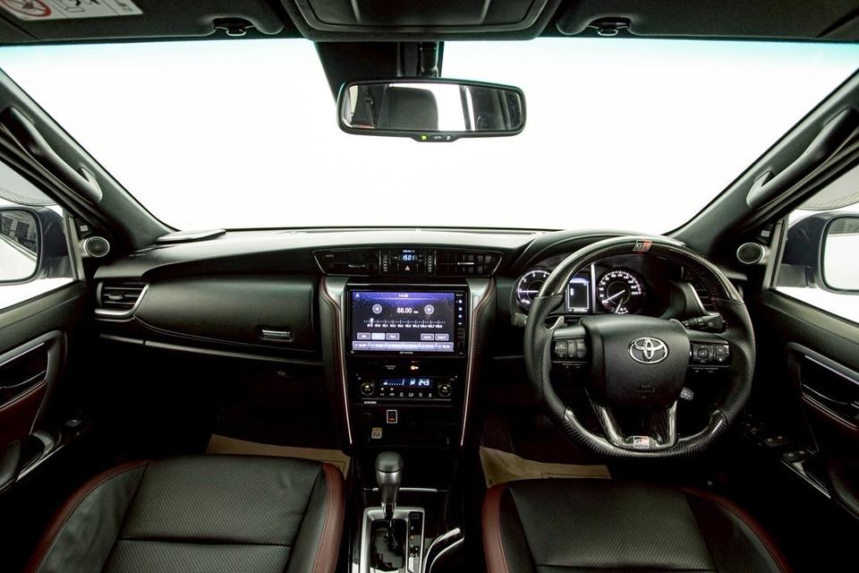 รหัสรถ  1E206 FORTUNER 2.8 LEGENDER BLACK TOP 2WD  6