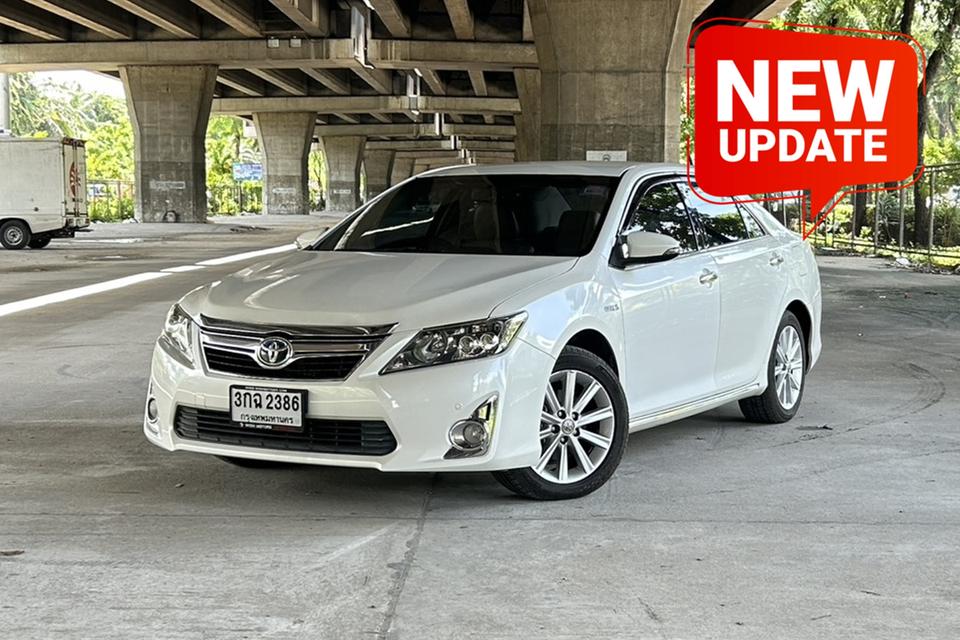 Toyota Camry 2.5 Hybrid AT ปี 2014