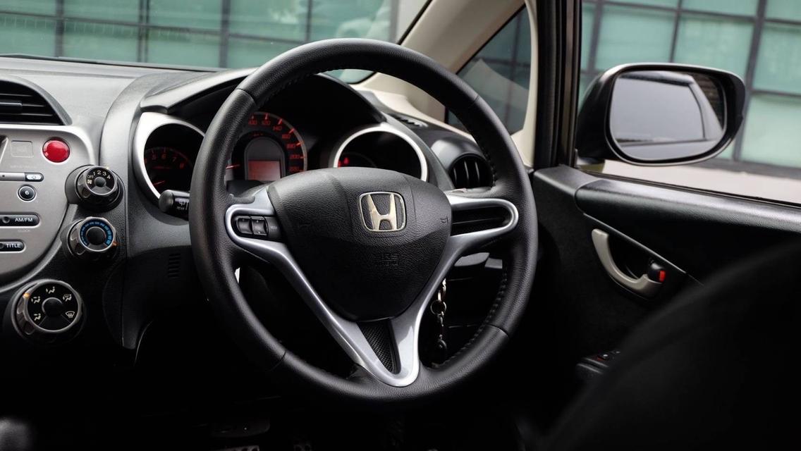 รหัสรถ KN1710 HONDA JAZZ GE 1.5 รุ่น SV ปี 2012 11