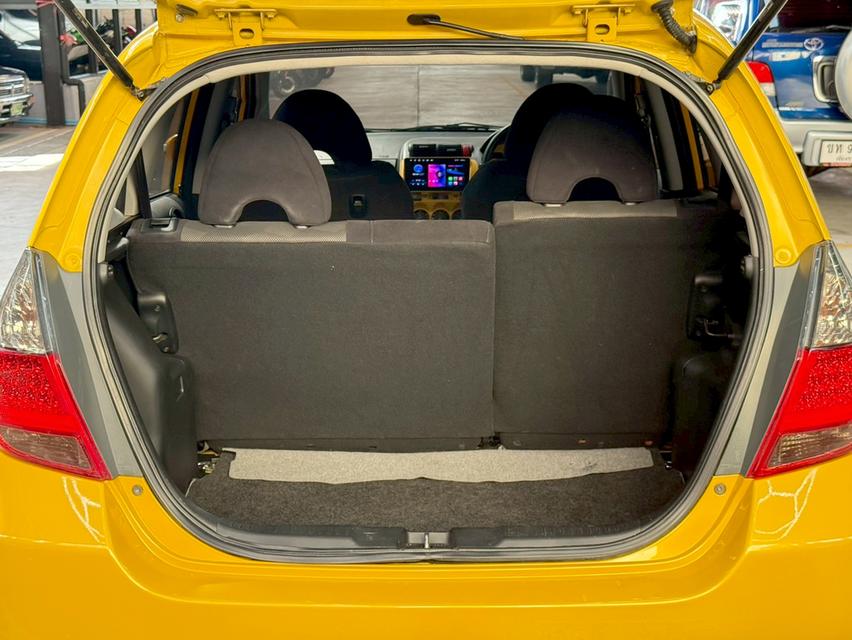 HONDA JAZZ 1.5 VTEC ปี 2006 16