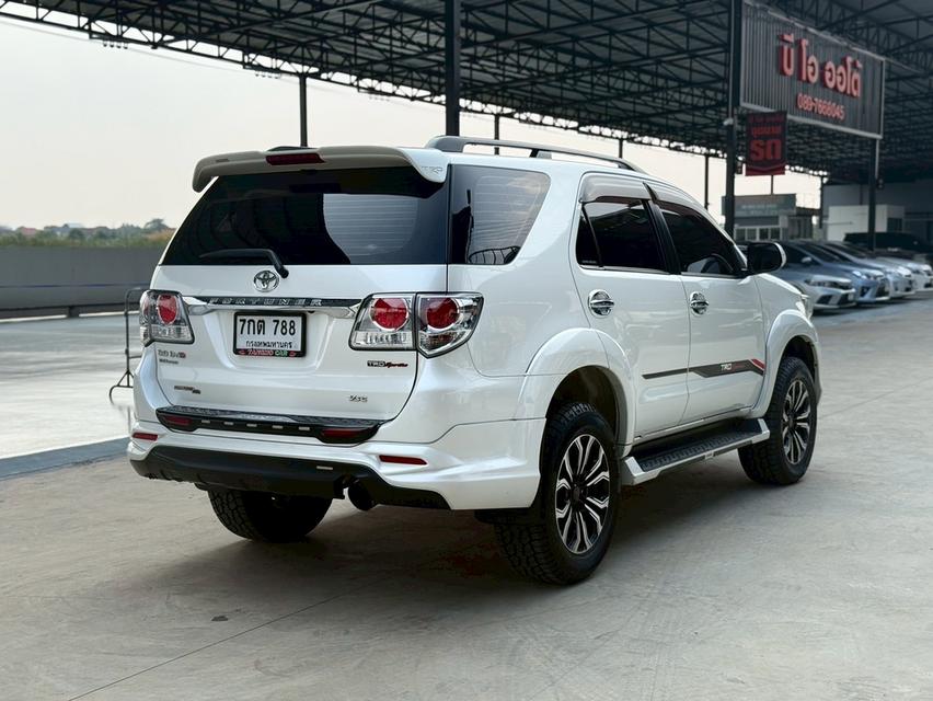 TOYOTA FORTUNER 3.0 TRD Sportivo 4WD ปี2014รถสายลุย สวยดุดัน โคตรคุ้ม รูปย่อยที่ 3