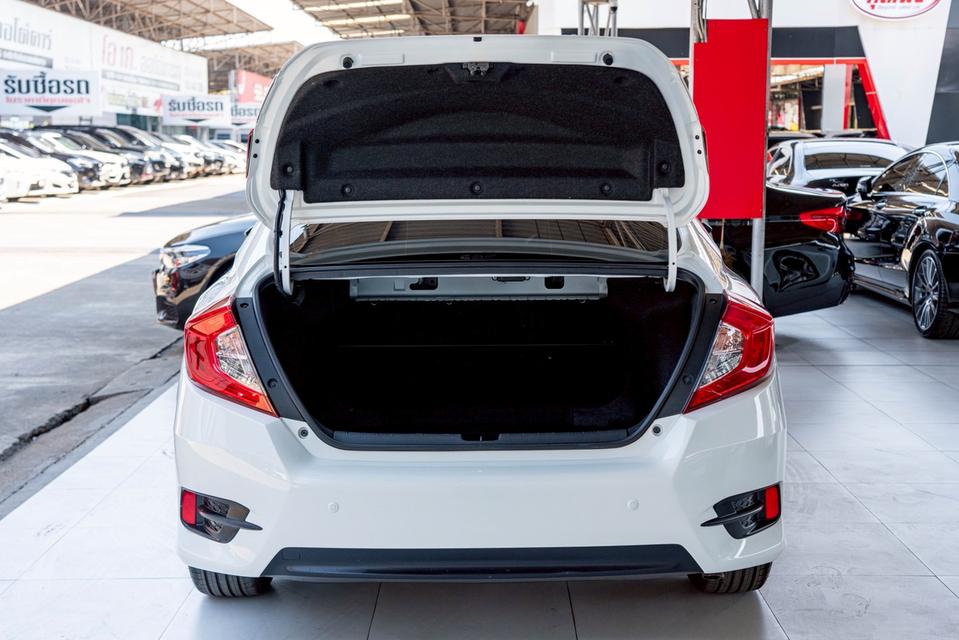 รหัสรถ NP1765 รุ่นรถ : HONDA CIVIC 1.8ELปีรถ : 2017 รูปที่ 6