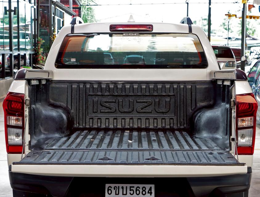  ISUZU D-MAX 3.0 Vcross MAX Z-Prestige Cab4 4WD ปี 2019 6